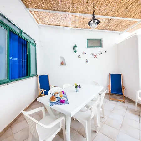 Casa Miky * ليباري